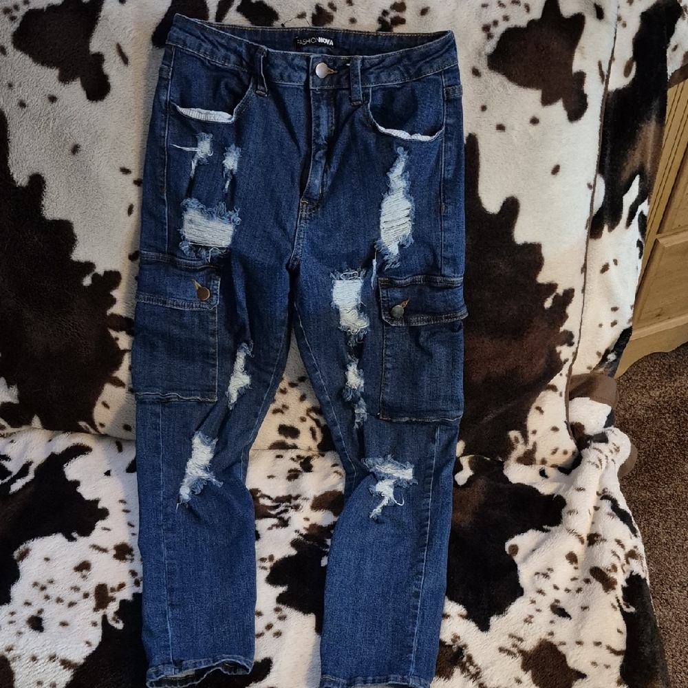 Fashion Nova Women's Blue Distressed Straight Leg Jeans